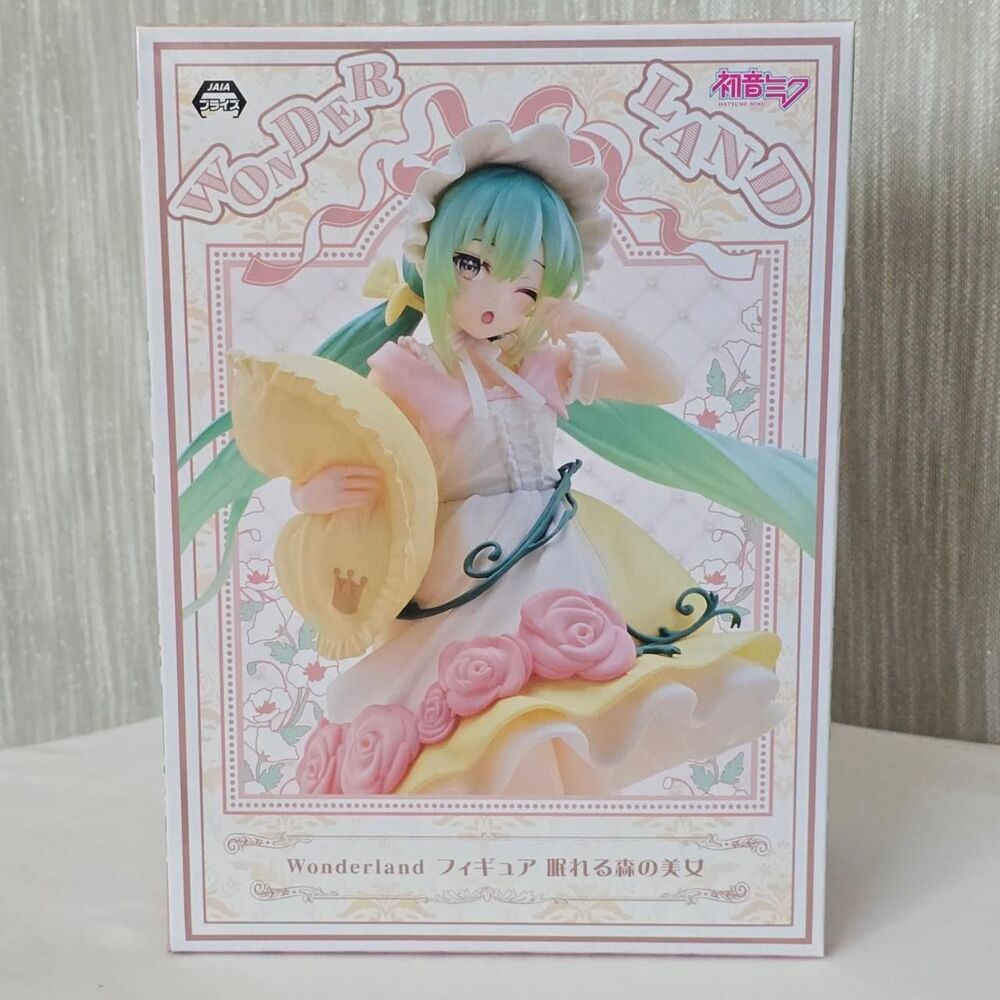 Hatsune Miku Sleeping Beauty Figure